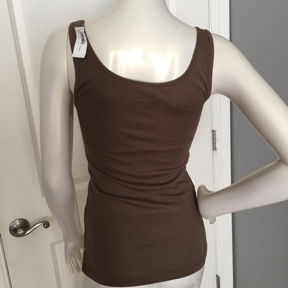 Old Navy NWT sequined tank top. Ladies small🌹 - Picture 3 of 7